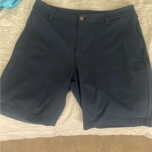 LULULEMON GOLF SHORTS